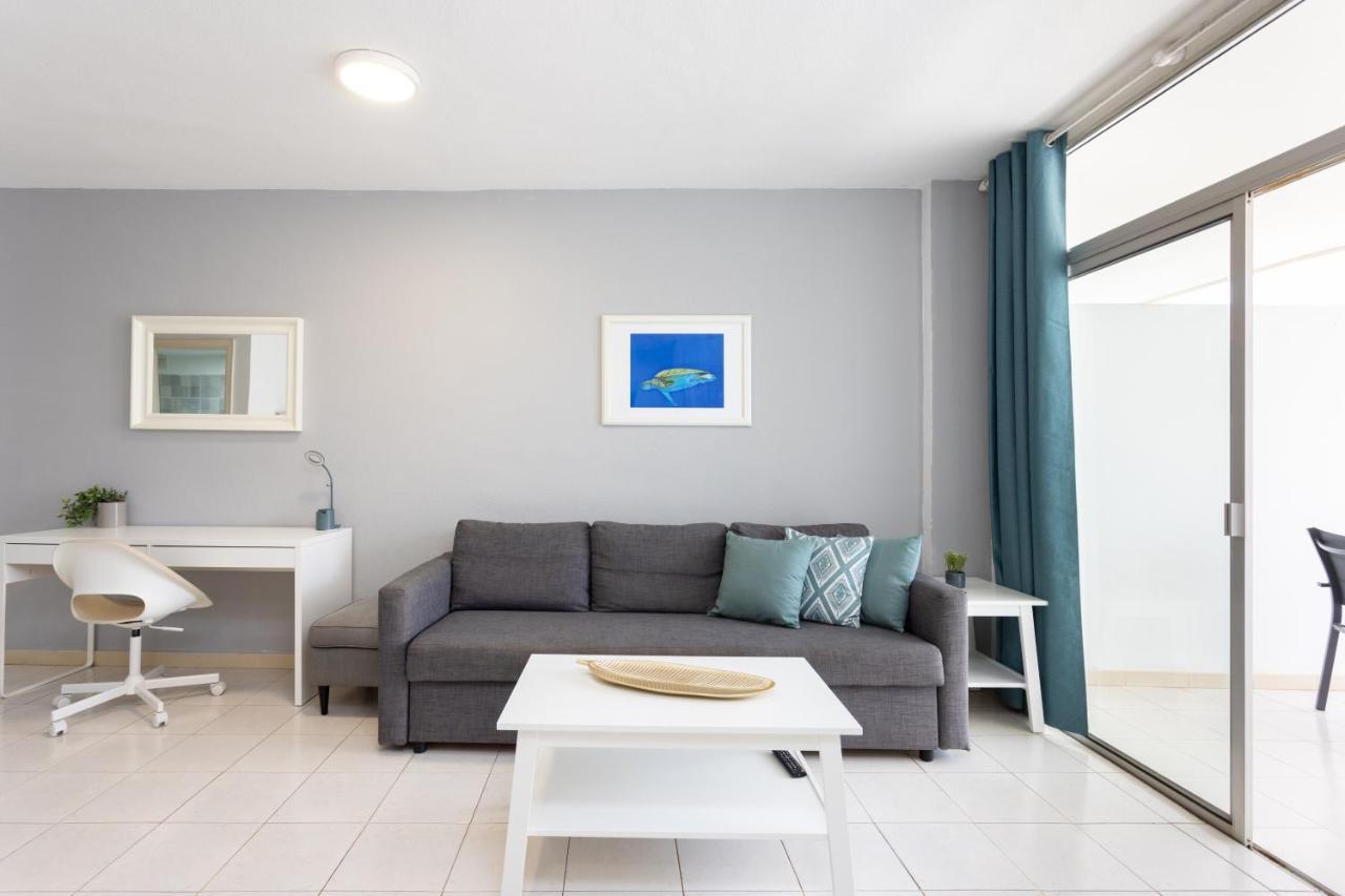 Bonito Apto Cristianos, Vistas Al Mar Y Playa Apartamento *